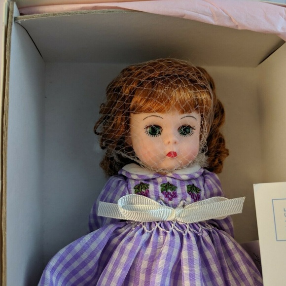 Madame Alexander doll 8″ new‎ nib just grape 31305 - Picture 3 of 4